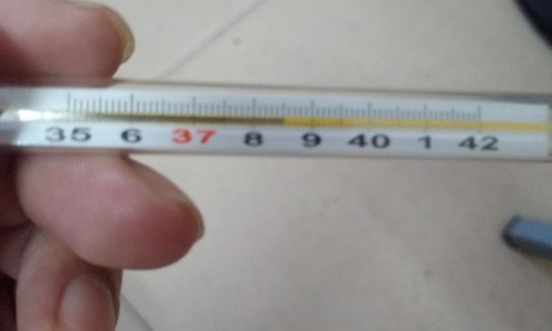 儿童过敏荨麻疹吃什么药-过敏荨麻疹的症状网- 过敏荨麻疹吃什么食物有哪些知识,分享儿童过敏荨麻疹吃什么药
